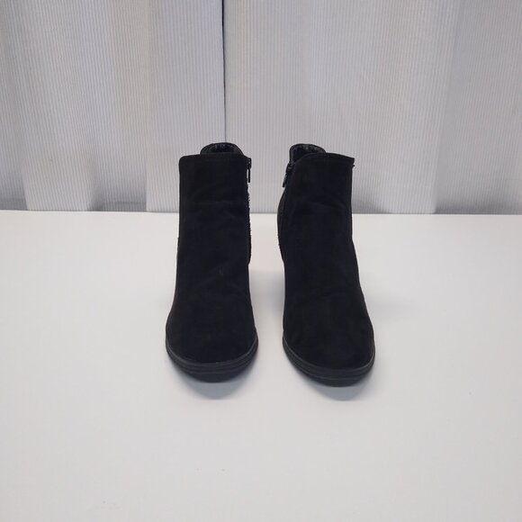 White Mountain Solange Black Wedge Chelsea Boots Size 12M Expandable Side & Zip - Picture 4 of 8